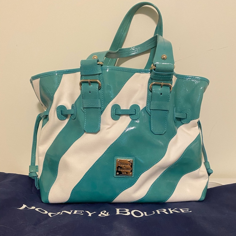 Dooney & Bourke